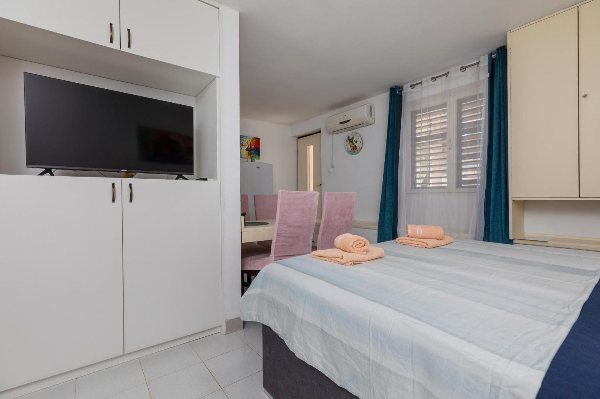 Apartments By The Sea Balica Rat, Omis - 1065 Dış mekan fotoğraf